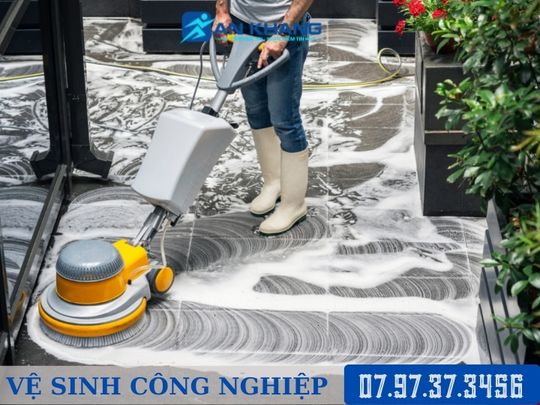loi-ich-khi-thue-nhan-vien-ve-sinh-cong-nghiep