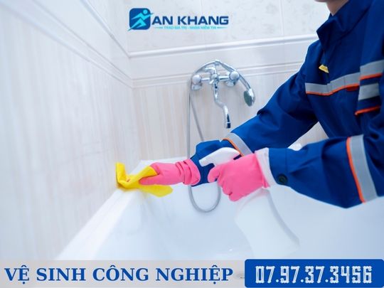 hoa-chat-dung-trong-ve-sinh-cong-nghiep-pho-bien-2023